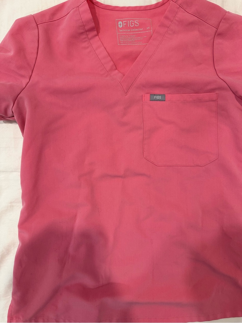 FIGS Catarina one-pocket scrub top